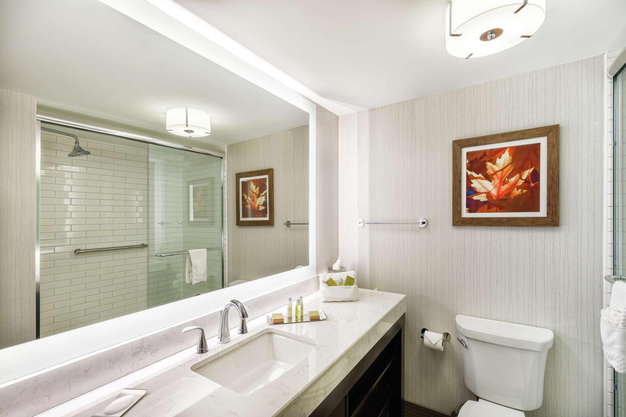 Doubletree By Hilton Johnson City Ngoại thất bức ảnh