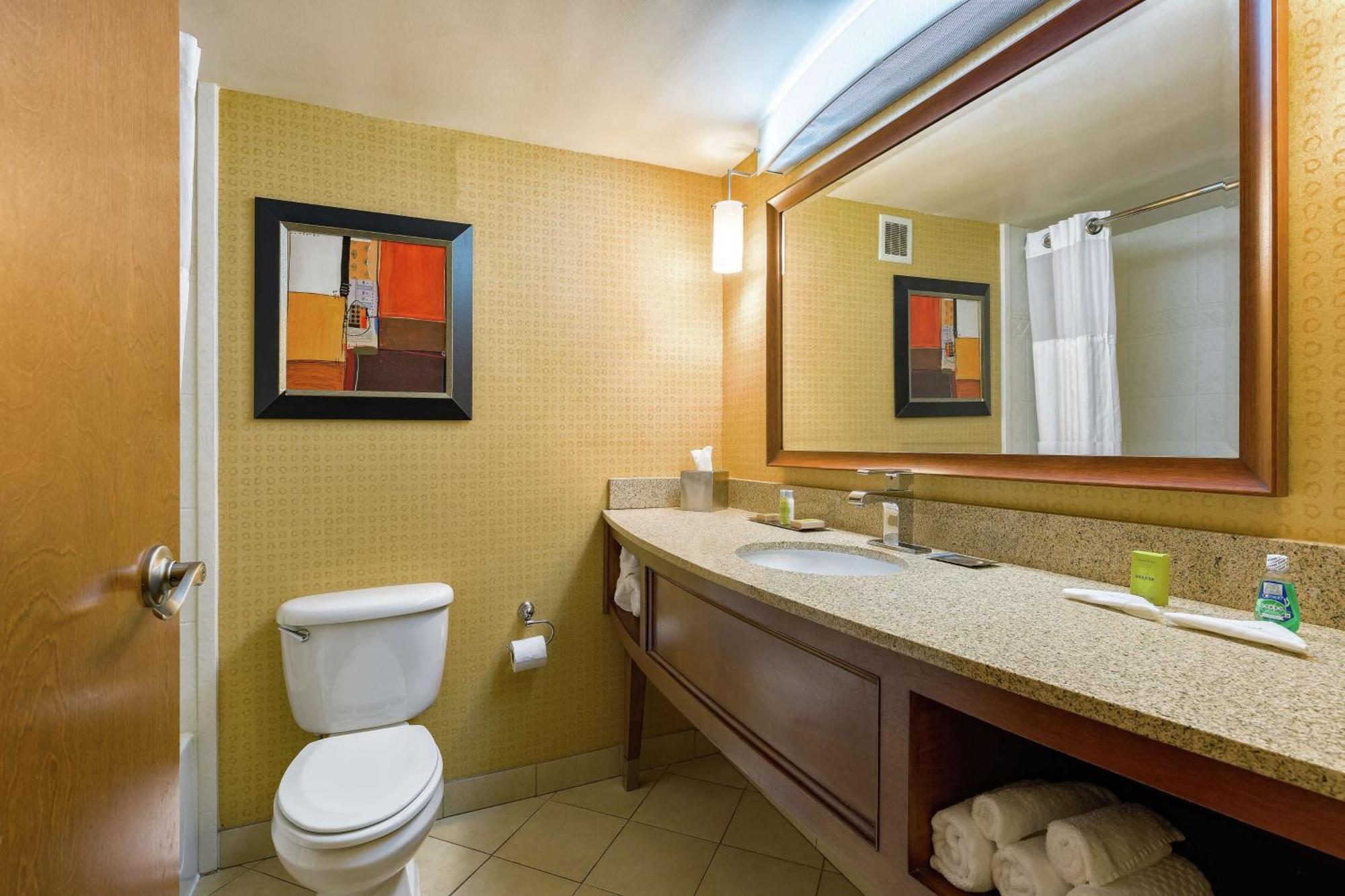 Doubletree By Hilton Johnson City Ngoại thất bức ảnh